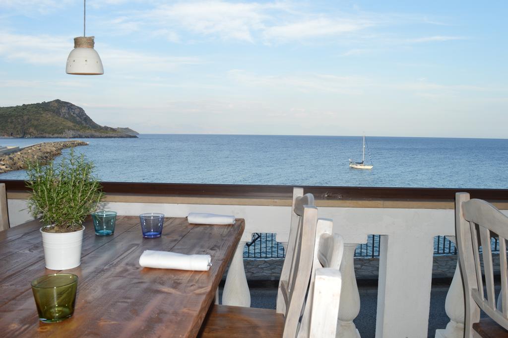 Albergo Tirreno Marina di Camerota Exterior photo