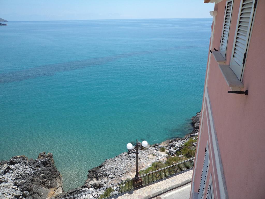 Albergo Tirreno Marina di Camerota Exterior photo