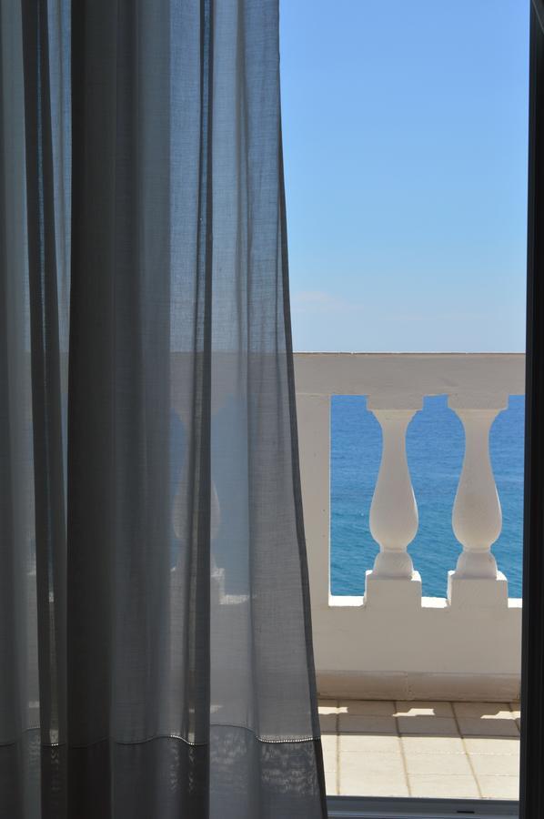 Albergo Tirreno Marina di Camerota Exterior photo