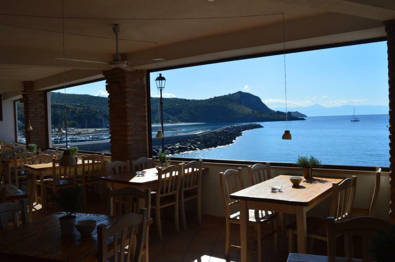 Albergo Tirreno Marina di Camerota Exterior photo